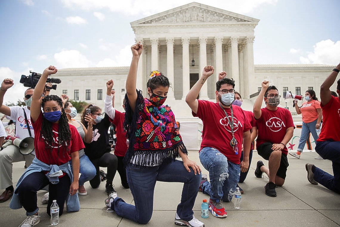 Supreme Court thwarts Trump plan to end 'Dreamers' immigrant programme